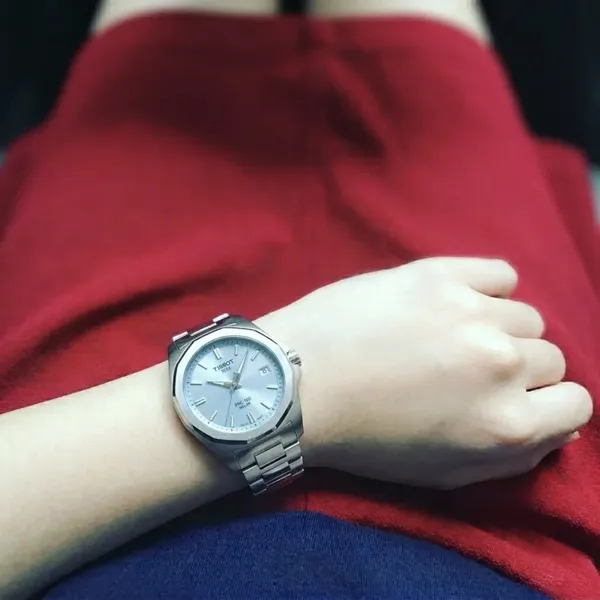 Watch virtual try-on